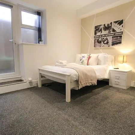 Spacious 1 Bed Apartment 1 Minute Walk From Square Nottingham Exterior foto
