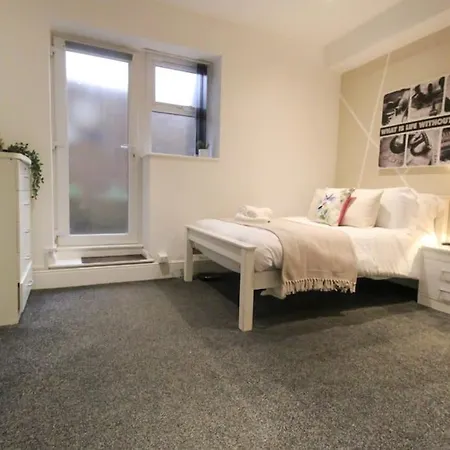 Spacious 1 Bed Apartment 1 Minute Walk From Square Nottingham Exterior foto